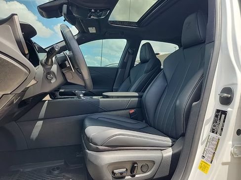 Used 2024 Lexus RX 350 F Sport w/ Convenience Package AWD/4WD image 2