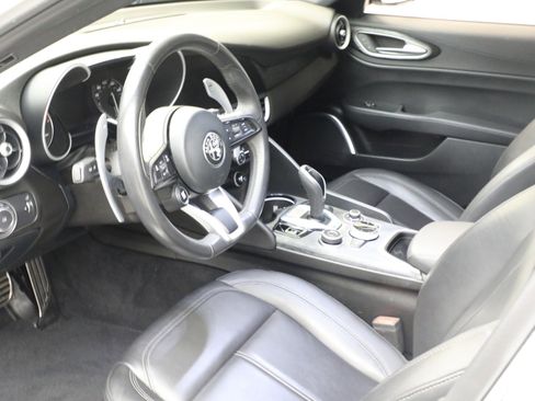 Used 2022 Alfa Romeo Giulia Sprint image 22