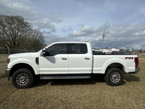 Used 2021 Ford F250 XLT w/ XLT Premium Package image 12