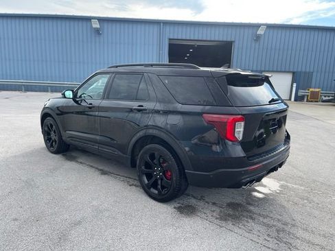 Used 2023 Ford Explorer ST w/ Equipment Group 401A AWD/4WD image 2