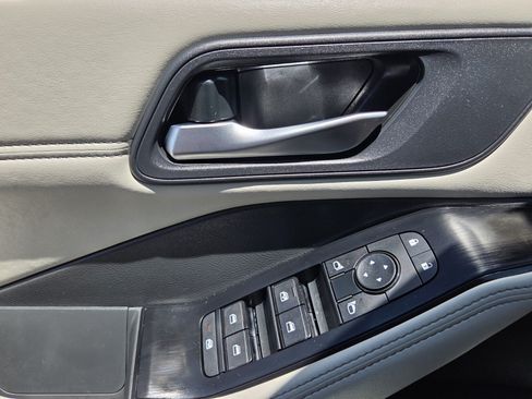 Used 2026 Nissan Rogue Dark Armor FWD image 14