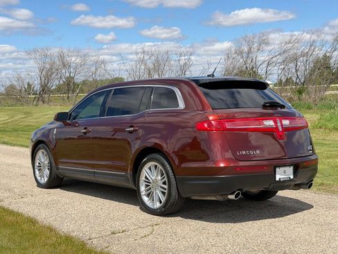Used 2015 Lincoln MKT AWD w/ Equipment Group 201A image 5