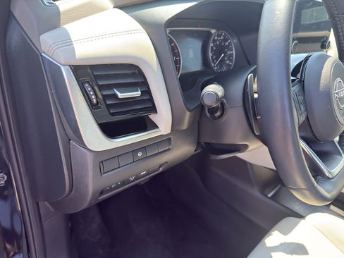 Used 2023 Nissan Rogue SL w/ SL Premium Package AWD/4WD image 14
