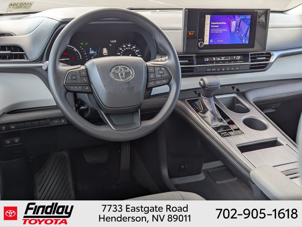 Certified 2026 Toyota Sienna LE FWD image 12