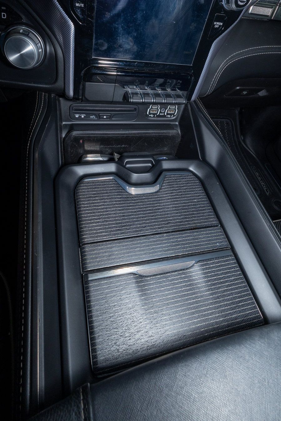 Used 2019 RAM 1500 Limited AWD/4WD image 17