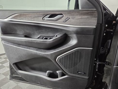 Certified 2024 Jeep Grand Cherokee L Limited w/ Luxury Tech Group II image 23