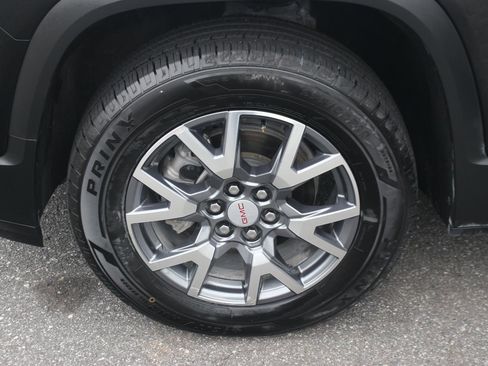 Used 2023 GMC Acadia SLT FWD image 43