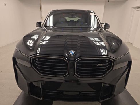 Used 2023 BMW XM AWD/4WD image 2