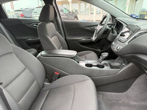 Used 2024 Chevrolet Malibu LT FWD image 43
