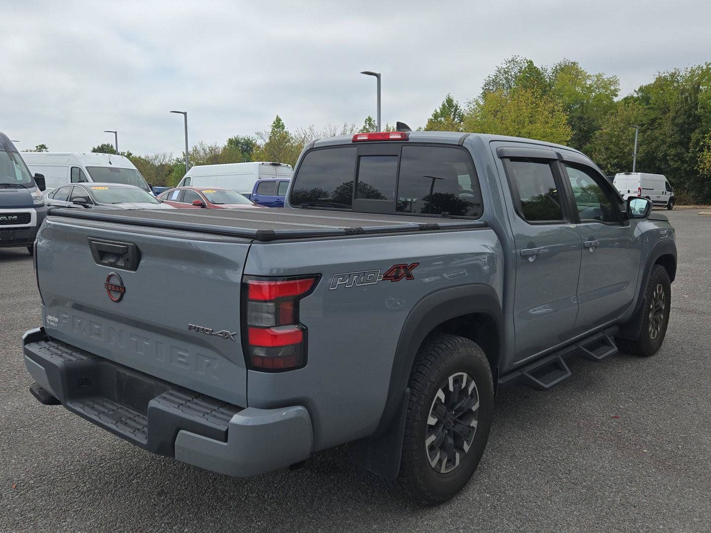 Used 2022 Nissan Frontier PRO-4X w/ Off-Road Protection Package AWD/4WD image 7