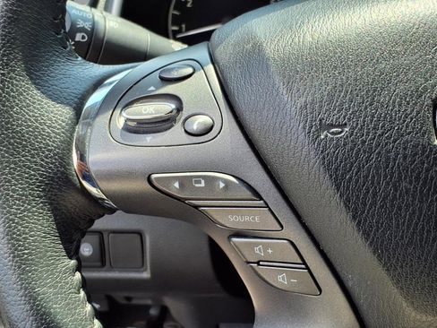 Used 2023 Nissan Murano SV image 17