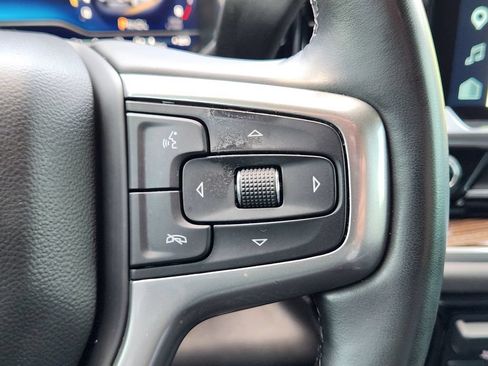 Used 2025 Chevrolet Silverado 1500 LT AWD/4WD image 28