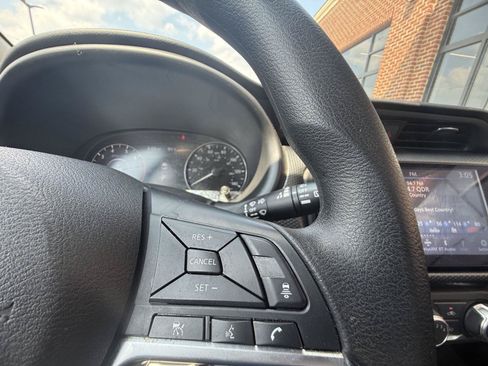 Used 2023 Nissan Kicks SV w/ Interior Electronics Package FWD image 21
