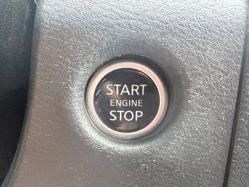 Certified 2024 Nissan Frontier SV image 18