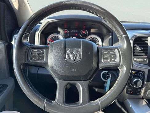 Used 2018 RAM 1500 Big Horn image 35