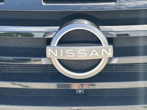 Used 2025 Nissan Pathfinder SL FWD image 30