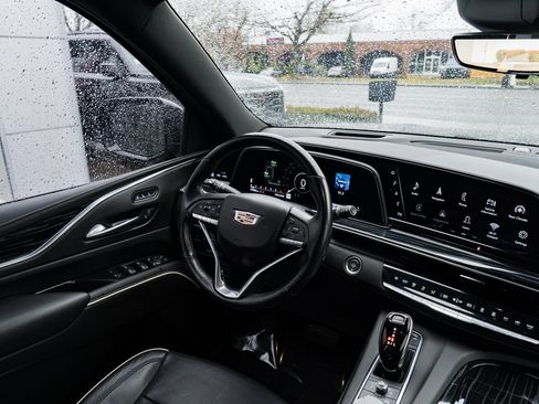 Used 2021 Cadillac Escalade Sport w/ Heavy-Duty Trailer Package image 11