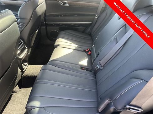 Used 2021 Genesis GV80 2.5T image 13
