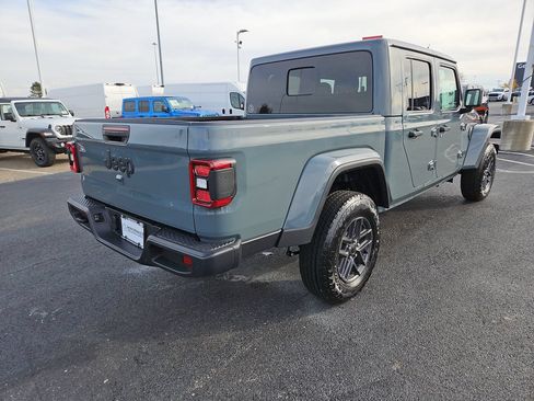 New 2026 Jeep Gladiator Sport AWD/4WD image 7