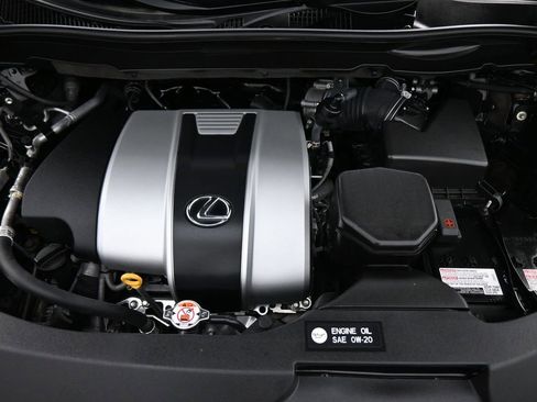 Used 2022 Lexus RX 350L Premium w/ Premium Package image 23