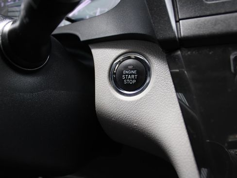 Used 2020 Toyota Sienna XLE w/ XLE Navigation Package image 24