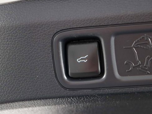 Used 2022 Ford Expedition Limited image 33