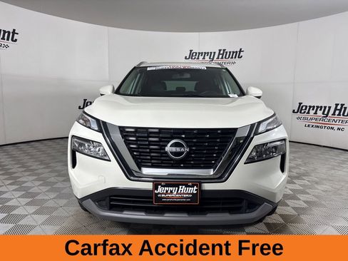 Used 2023 Nissan Rogue SV w/ SV Premium B Package AWD/4WD image 3