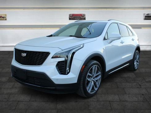 Used 2019 Cadillac XT4 Sport image 3