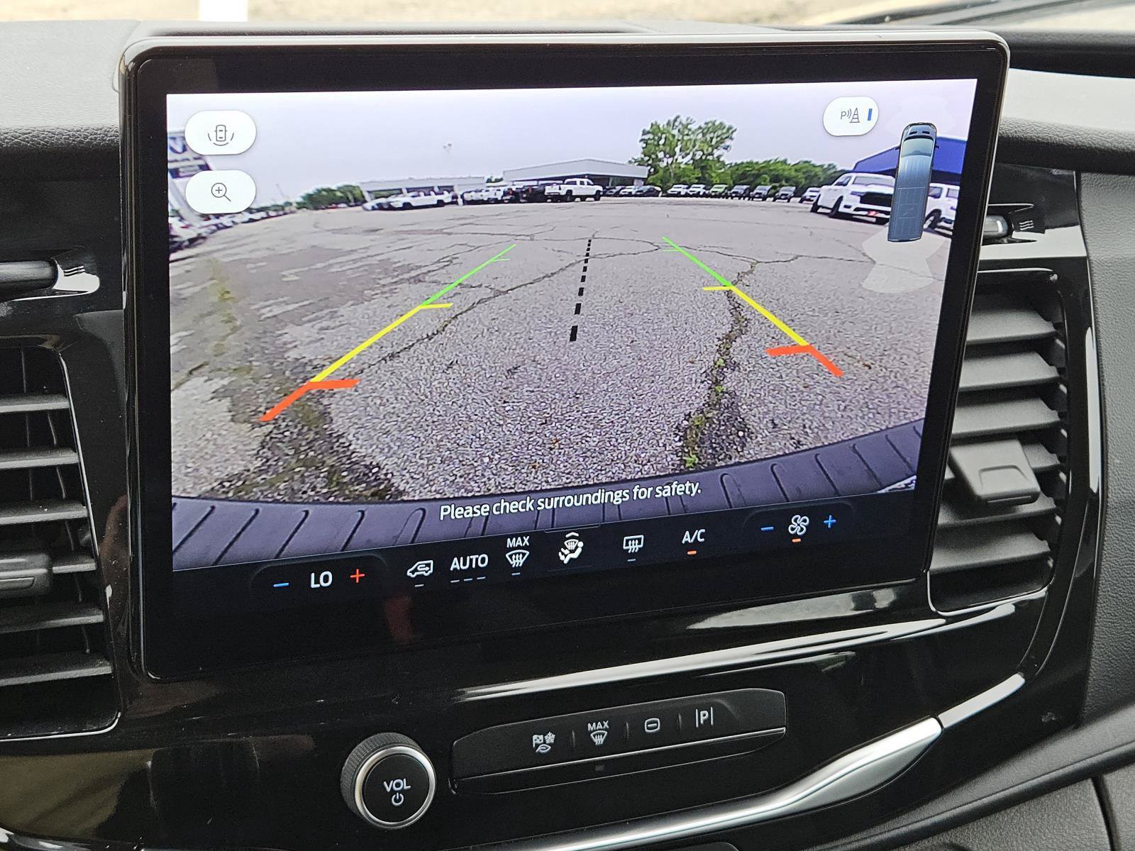 Used 2024 Ford Transit 350 XLT RWD image 16