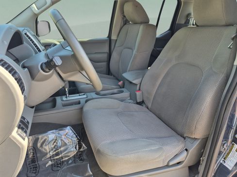 Certified 2019 Nissan Frontier SV w/ Value Truck Package RWD image 19