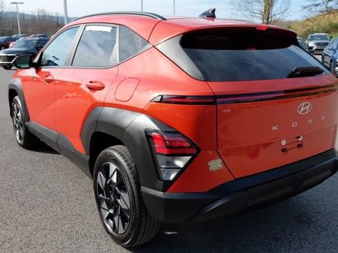 Used 2025 Hyundai Kona SEL AWD/4WD image 6