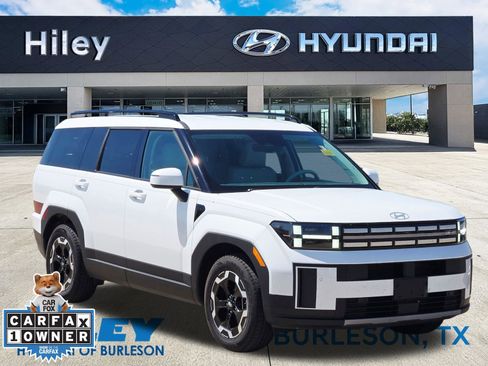 Used 2024 Hyundai Santa Fe SEL image 2