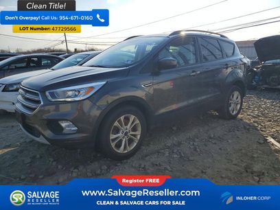 Used 2017 Ford Escape SE w/ Equipment Group 201A