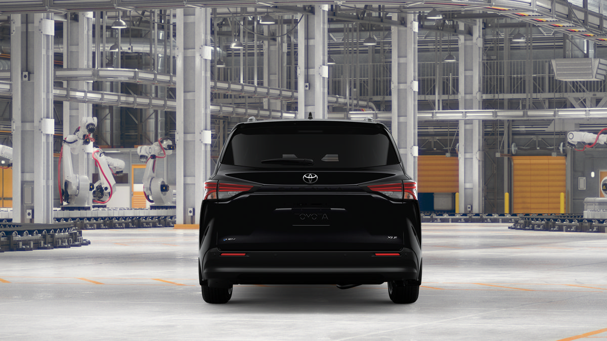 New 2026 Toyota Sienna XLE FWD image 8