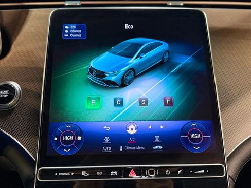 Used 2023 Mercedes-Benz EQE 500 4MATIC Sedan w/ Exclusive Trim Package image 36