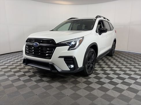 Used 2025 Subaru Ascent Onyx Edition AWD/4WD image 2