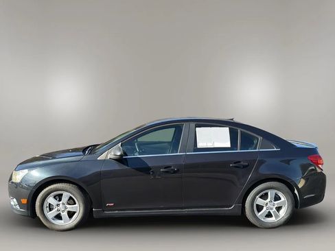 Used 2012 Chevrolet Cruze LT w/ RS Package image 2
