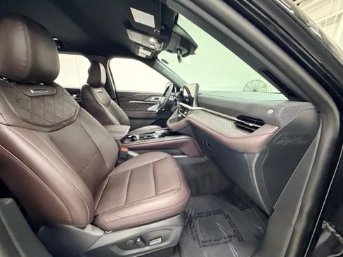 Used 2026 Ford Explorer Platinum w/ LUX Leather Package AWD/4WD image 28