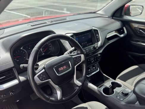 Used 2019 GMC Terrain SLE w/ Driver Convenience Package FWD image 9