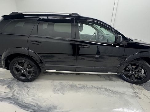 Used 2019 Dodge Journey Crossroad AWD/4WD image 9