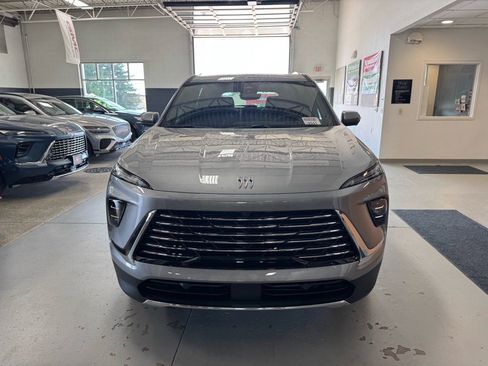 New 2026 Buick Enclave Preferred w/ Power Package image 2