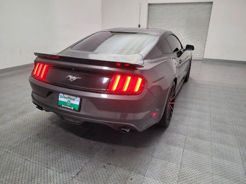 Used 2017 Ford Mustang Coupe RWD image 7