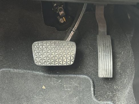 Used 2023 Buick Encore GX Select FWD image 41