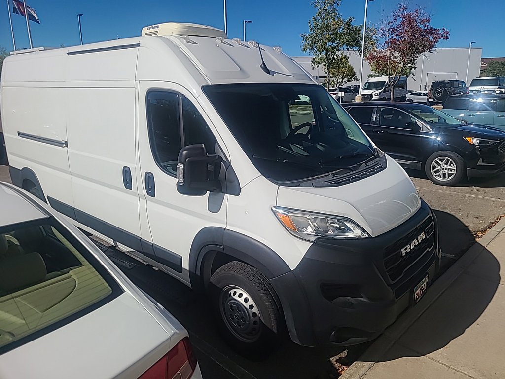 Used 2025 RAM ProMaster 2500 w/ Storage Group FWD image 8
