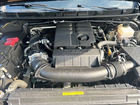 Used 2024 Nissan Frontier SL AWD/4WD image 31
