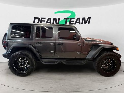 Used 2022 Jeep Wrangler Unlimited Rubicon w/ LED Lighting Group image 9