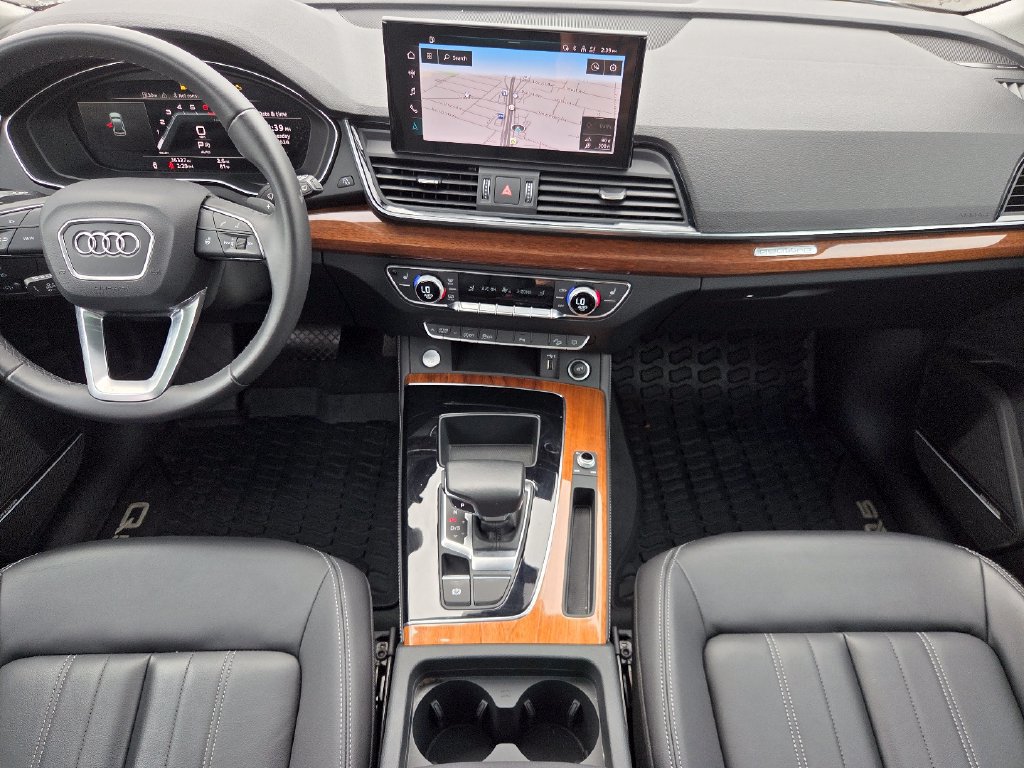 Used 2023 Audi Q5 2.0T Premium Plus w/ Premium Plus Package AWD/4WD image 15
