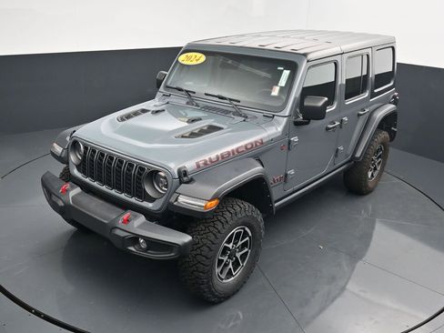 Used 2024 Jeep Wrangler Unlimited Rubicon AWD/4WD image 26