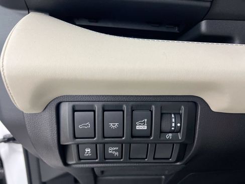 Used 2020 Subaru Ascent Limited w/ Technology Package AWD/4WD image 18