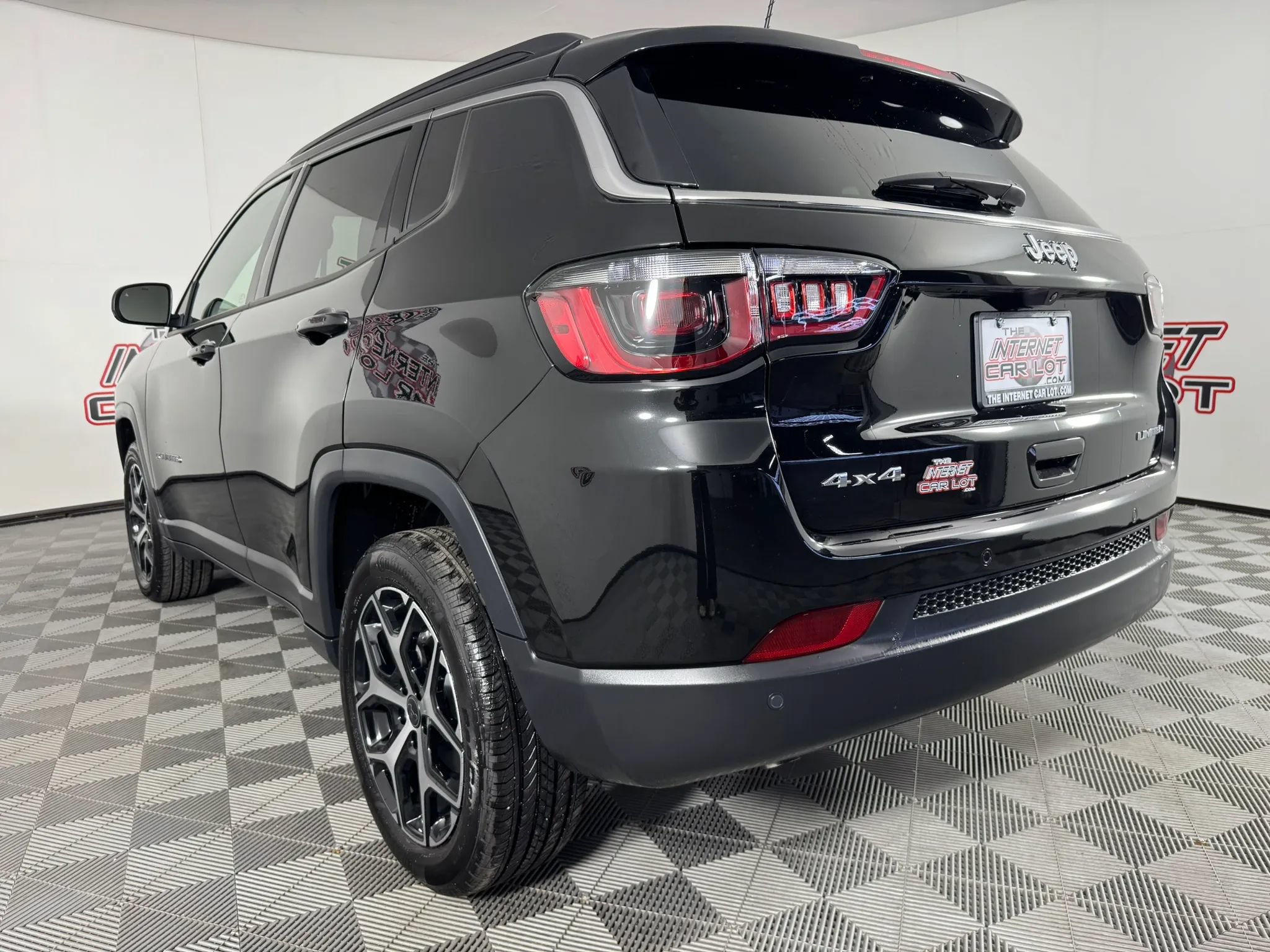 Used 2026 Jeep Compass Limited AWD/4WD image 26